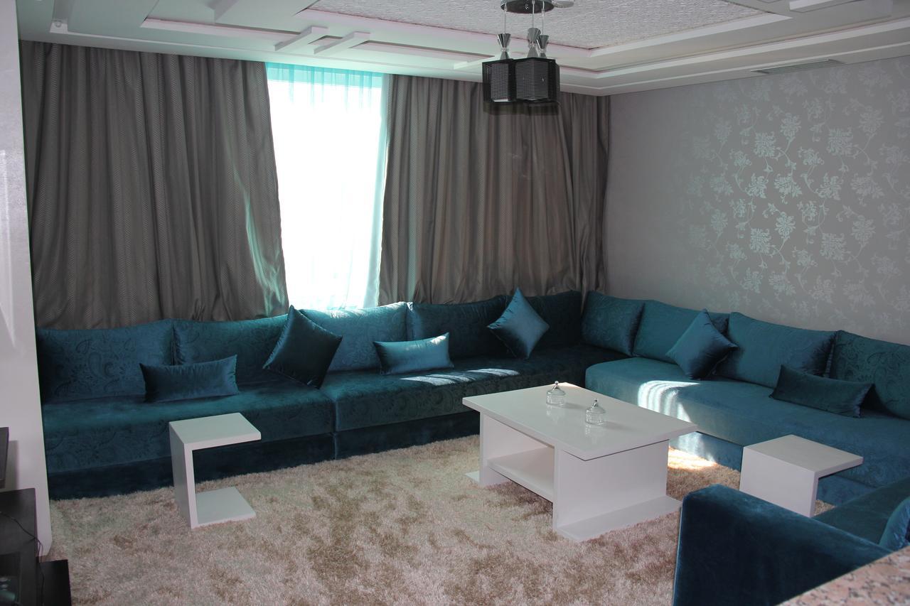 Residence La Place Al-Ajoen Buitenkant foto